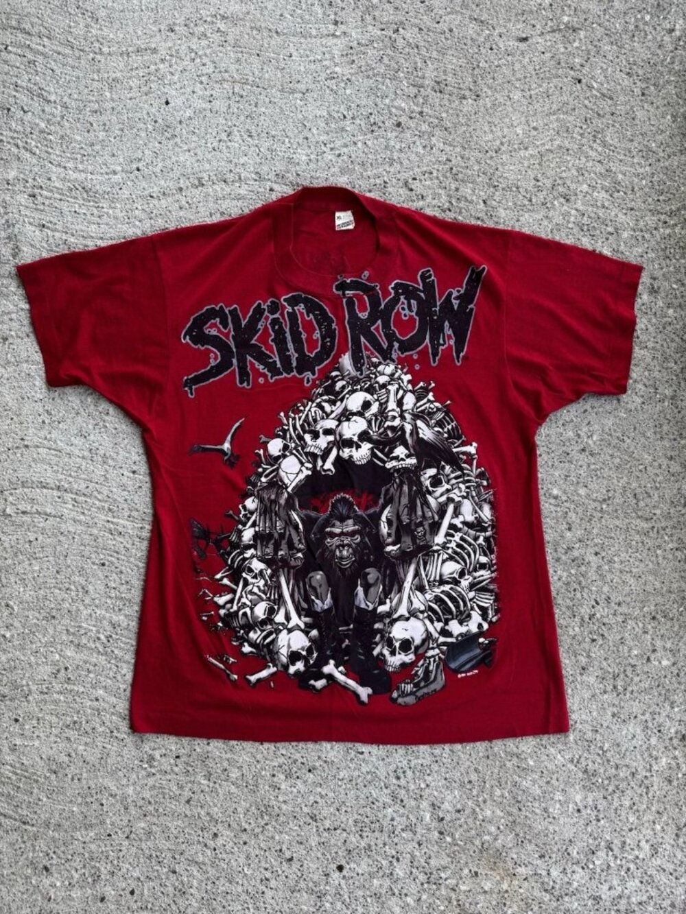 100% Authentic 1991 Skid Row 'Slave to the Grind' T-shirt Single Stitch Size XL